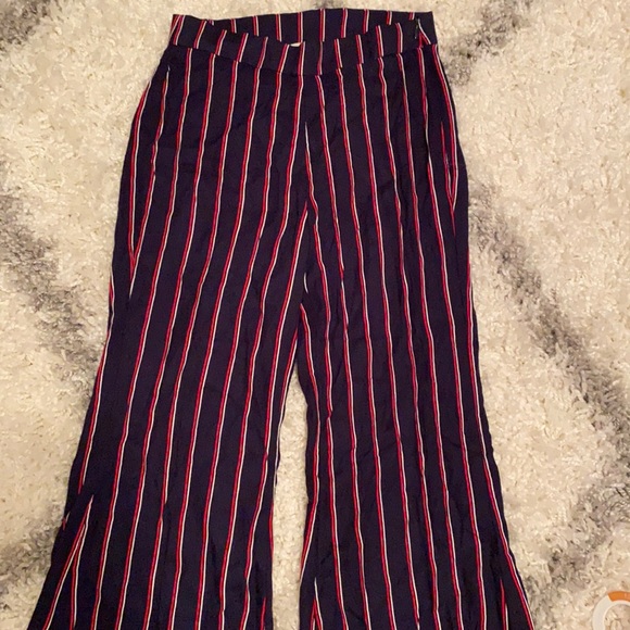 Silence and noise kick flare pants. - Picture 1 of 4